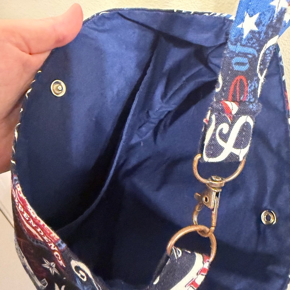 Patriotic USA Crossbody Bag Red White Blue Americana Flag Print Small Purse - Picture 11 of 11